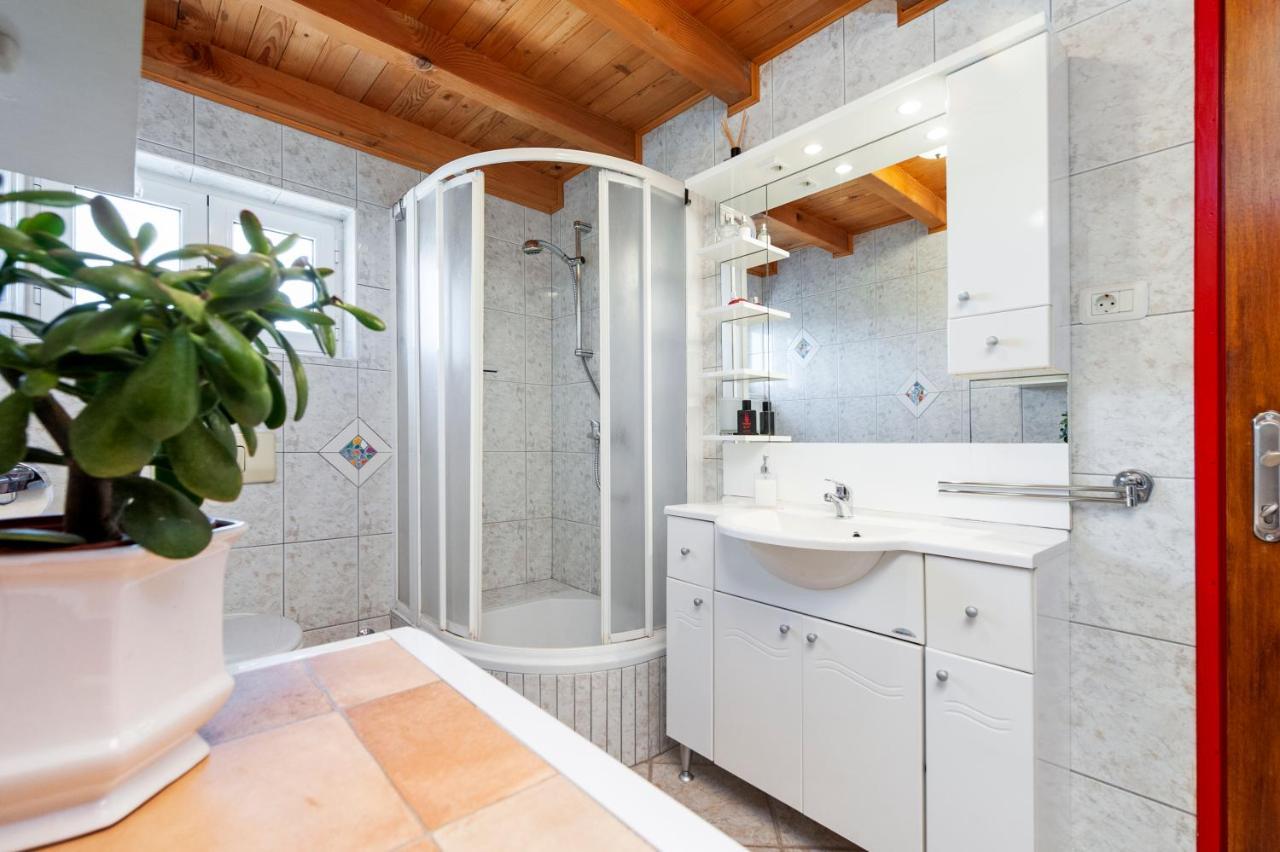Apartman Agata *